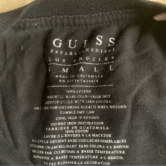 Guess graphic tee, small - Picture 2 of 4